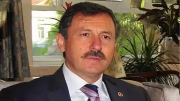 Ak Partili Özdağ: Öğrencilerimiz İllegal Örgütlerin Kucağına Atılmak İsteniyor