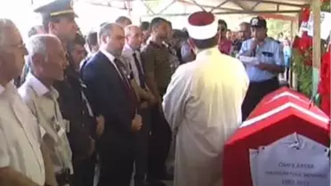 Şehit Polis Toprağa Verildi