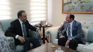 Başkan Küçükler, Erzurum Valisi Altıparmak'ı Makamında Ziyaret Etti