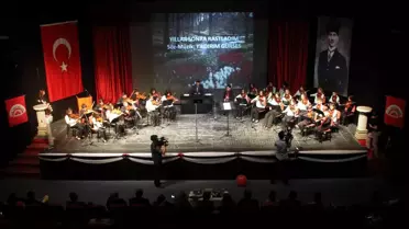 Ortaokul Öğrencilerinden Orkestra Konseri