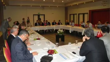 İzmir'deki Ceza ve İnfaz Kurumlarının Sorunları Ödemiş'te Ele Alındı