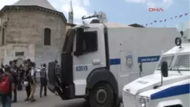 Göstericilere Boyalı Mermi