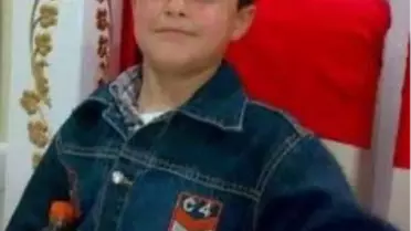 Küçük Emre Kolunu Sıkıştırdığı Makineyle Hastaneye Götürüldü