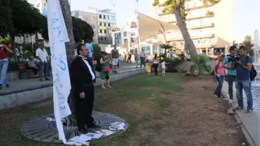 Antalya'da 'Fraklı' Eylem