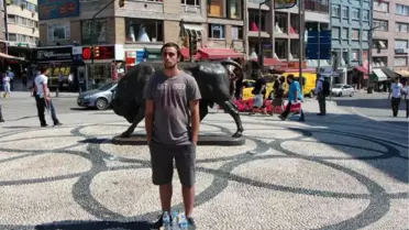 Kadıköy'de de 'Duran Adam' Eylemi