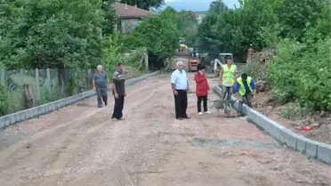 Soğuksu Mahallesi'nde Parke Yol Çalışması