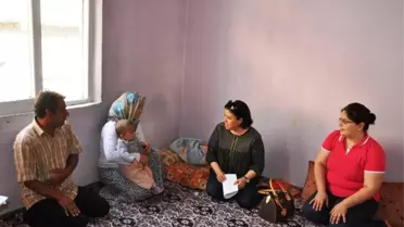 Vali Eşi Arzu Aydın, Sakarya Mahallesinde 10 Aileyi Ziyaret Etti
