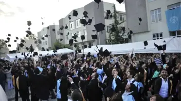 İmyo'da 300 Öğrencinin Mezuniyet Sevinci