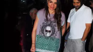 Ebru Akel Dondurma Aşerdi