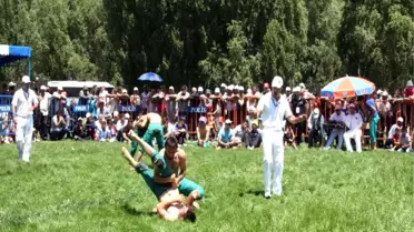 Güreşin Nabzı Pasinler'de Attı