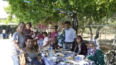 CHP'li Kadınlar Çapaklı Kadınlarla Buluştu