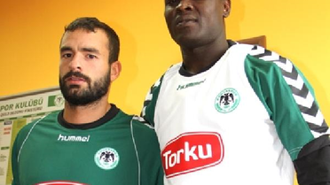 Torku Konyaspor İki Futbolcuyu Renklerine Bağladı