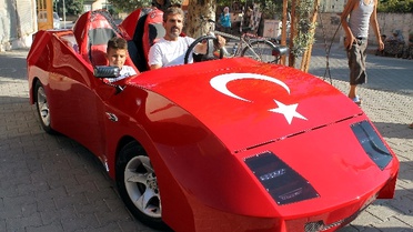 Fabrika İşçisinden Yerli Otomobil