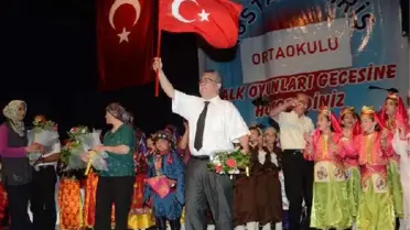 Çocuklara Oyuncak Götüren Okul Müdürü Kazada Öldü