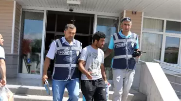 Terlikli Kapkaççı Yakalandı