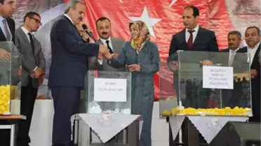 Ercişli Depremzede Kiracılar Konutlarına Kavuştu