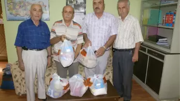 Nazillili Emeklilerden 50 Aileye Gıda Desteği
