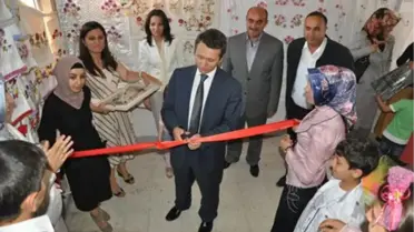 Patnos'ta Yöresel El Sanatları ve Makine Nakışı Sergisi Açıldı