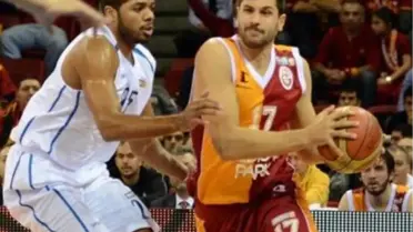 G.Saray'dan Cenk Akyol Açıklaması
