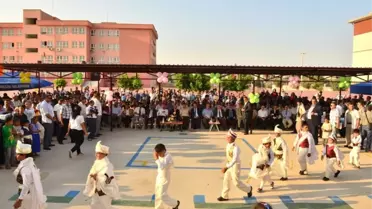 Göçle Gelen Ailelere Mensup 270 Çocuk İçin Sünnet Şöleni Düzenlendi