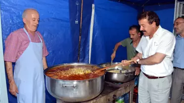 Ünye`de İftar Çadırında Her Gün Bin 500 Kişi İftar Açacak