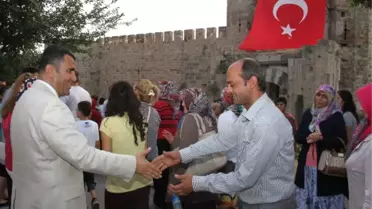 Payas'da 10 Bin Kişilik İftar Yemeği Verildi