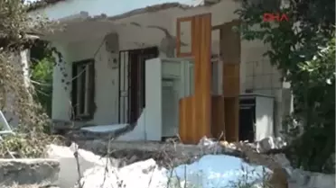 Mutfaktaki Piknik Tüpü Patladı: 4 Yaralı