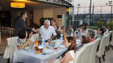 Dalgıç Ailesi Yardımsevenler Derneğinin İftarına Katıldı