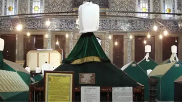 Eyüp Sultan Türbesi Ziyarete Açıldı