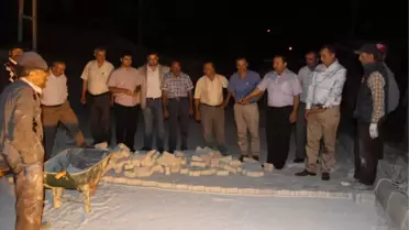 Karahacip Belediyesi'nden Gece Mesaisi