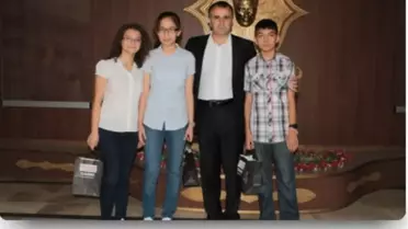 SBS 'de Derece Yapan Öğrenciler İl Milli Eğitim Müdürünü Ziyaret Etti