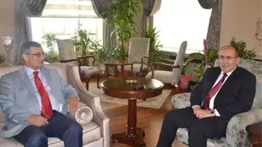 Manisa Valisi Savaş Konuklarını Ağırladı