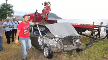 Giresun'da Otomobil Denize Uçtu: 2 Yaralı