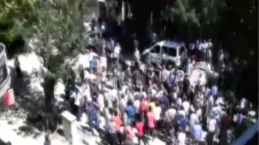AK Parti ve CHP'liler Arasında Ağaç Kesme Kavgası