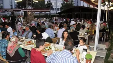 Niğde Belediye Başkanı Akdoğan Şehit Aileleriyle Buluştu