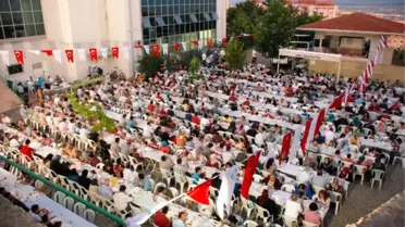 8 Mahallede 6 Bin 500 Kişi İftar Yaptı