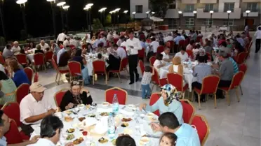 Edremit'teki Şehit Yakınları ve Gaziler İftarda Buluştu