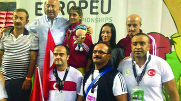 Gaziosmanpaşalı Sporcular Şampiyonluklara Doymuyor