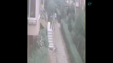 Hamile Kadın ve Sevgilisi Daireyi Böyle Boşalttı