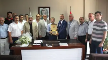 İzmir'in Mobilya Üssü Olması İçin Elele