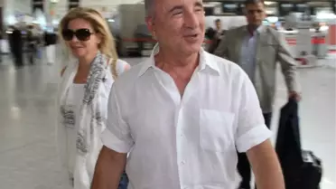 Ünal Aysal Londra'ya Gitti