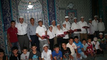 Karasu'nun Limandere Beldesinde Kur'an Kursu Öğrencileri İçin Ödül Töreni Yapıldı