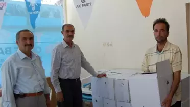 AK Parti Samsat'ta Yardım Paketleri Dağıttı