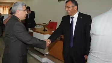 Vali Çiftçi, İçişleri Personelleriyle Bayramlaştı