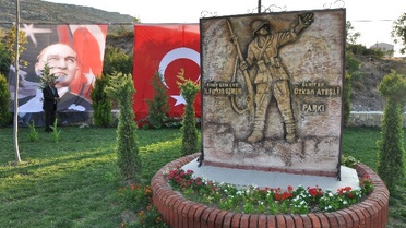 Foça Şehitlerinin Anısına Yaptırılan Park, Yıl Dönümünde Törenle Açıldı