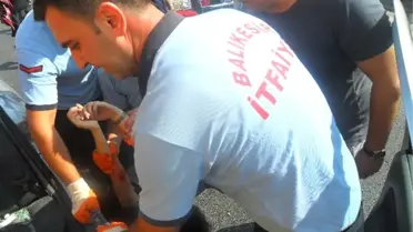 Balıkesir'de Trafik Kazası: 3 Ölü, 3 Yaralı