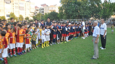 Salihli'de Yaz Okulları Futbol Şenliği Tamamlandı