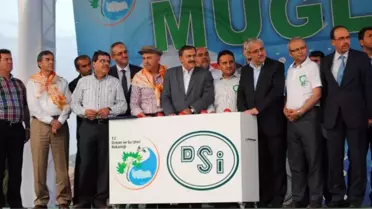 Bakan Eroğlu Fethiye'de Yörük Kültür Şölenine Katıldı, Deve Çekti