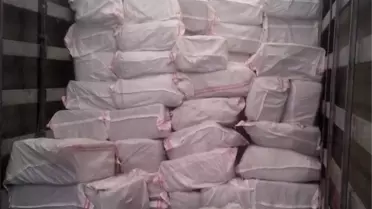 Hakkari'de 203 Çuval Ayakkabı Ele Geçirildi