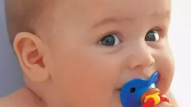 'Ağız ve Diş Sağlığı İçin Emzik En Geç 2 Yaşında Bıraktırılmalı'